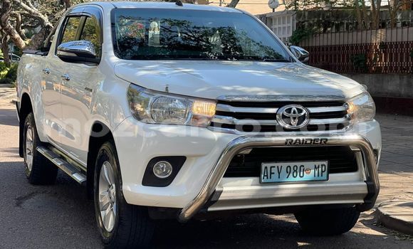 Nunua Ilio tumika Toyota Hiluxe Revo Nyeupe Gari ndani ya Maputo nchini Maputo Nunua Ilio tumika Toyota Hiluxe Revo Nyeupe Gari ndani ya Maputo nchini Maputo