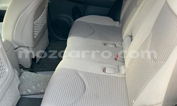 Nunua Ilio tumika Toyota Vanguard Nyeupe Gari ndani ya Maputo nchini Maputo Nunua Ilio tumika Toyota Vanguard Nyeupe Gari ndani ya Maputo nchini Maputo