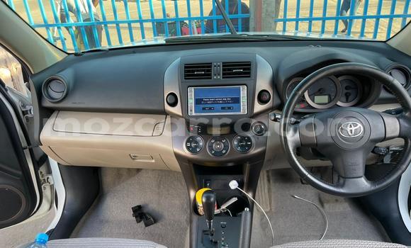 Nunua Ilio tumika Toyota Vanguard Nyeupe Gari ndani ya Maputo nchini Maputo Nunua Ilio tumika Toyota Vanguard Nyeupe Gari ndani ya Maputo nchini Maputo