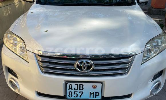 Nunua Ilio tumika Toyota Vanguard Nyeupe Gari ndani ya Maputo nchini Maputo Nunua Ilio tumika Toyota Vanguard Nyeupe Gari ndani ya Maputo nchini Maputo