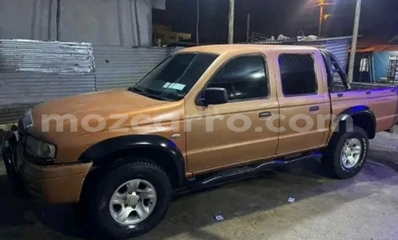 Comprar Usado Mazda 121 De outros Carro em Maputo em Maputo Comprar Usado Mazda 121 De outros Carro em Maputo em Maputo