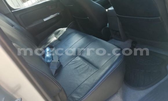 Buy Used Toyota Land Cruiser Silver Car in Maputo in Maputo Buy Used Toyota Land Cruiser Silver Car in Maputo in Maputo