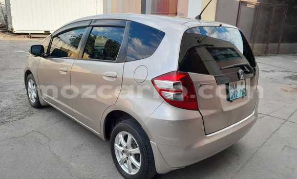 Nunua Ilio tumika Honda Fit Brown Gari ndani ya Maputo nchini Maputo Nunua Ilio tumika Honda Fit Brown Gari ndani ya Maputo nchini Maputo
