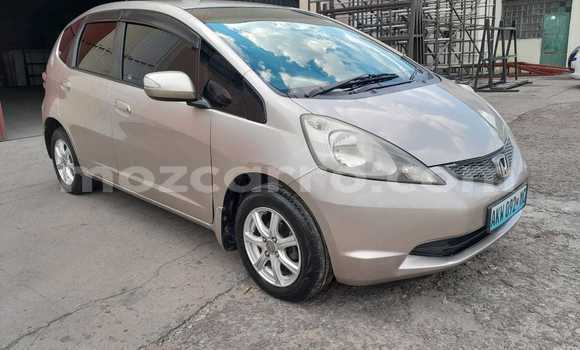 Nunua Ilio tumika Honda Fit Brown Gari ndani ya Maputo nchini Maputo Nunua Ilio tumika Honda Fit Brown Gari ndani ya Maputo nchini Maputo