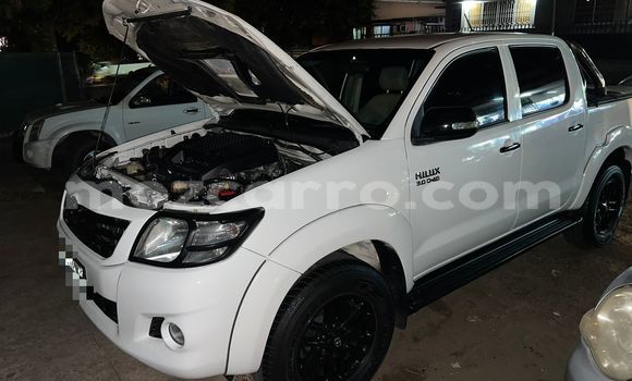 Nunua Ilio tumika Toyota Hilux Nyeupe Gari ndani ya Maputo nchini Maputo Nunua Ilio tumika Toyota Hilux Nyeupe Gari ndani ya Maputo nchini Maputo
