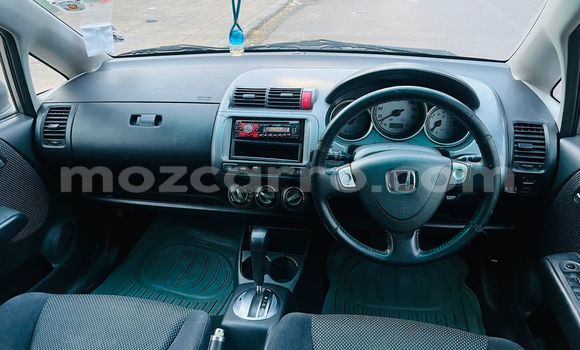 Buy Used Honda Fit Silver Car in Maputo in Maputo Buy Used Honda Fit Silver Car in Maputo in Maputo