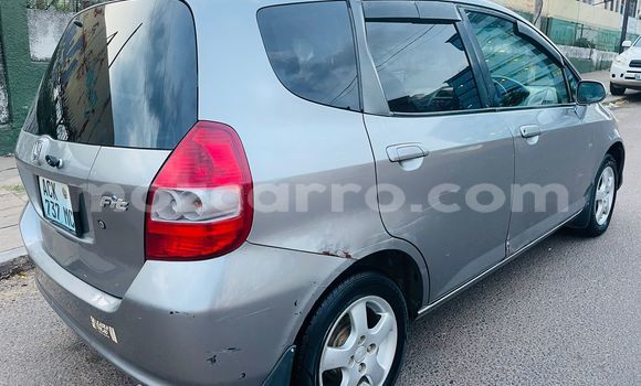 Buy Used Honda Fit Silver Car in Maputo in Maputo Buy Used Honda Fit Silver Car in Maputo in Maputo