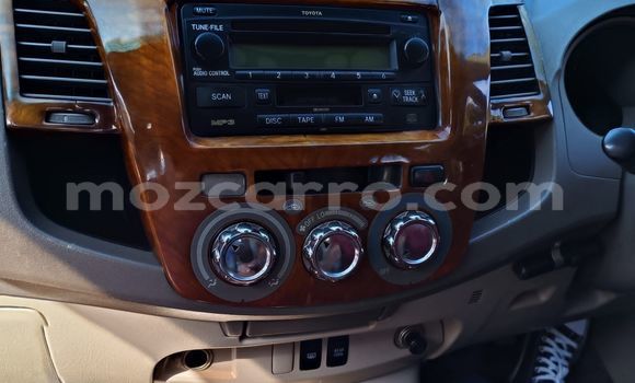 Comprar Usado Toyota Fortuner Preto Carro em Maputo em Maputo Comprar Usado Toyota Fortuner Preto Carro em Maputo em Maputo