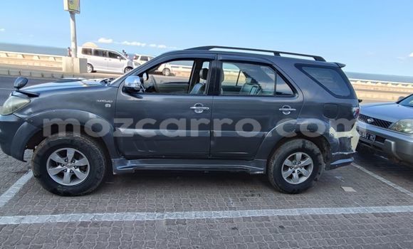 Comprar Usado Toyota Fortuner Preto Carro em Maputo em Maputo Comprar Usado Toyota Fortuner Preto Carro em Maputo em Maputo