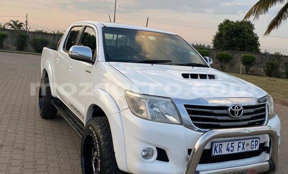 Buy Used Toyota Hilux White Car in Maputo in Maputo Buy Used Toyota Hilux White Car in Maputo in Maputo