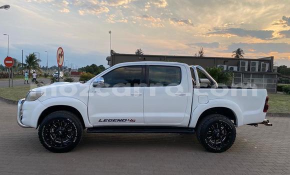 Buy Used Toyota Hilux White Car in Maputo in Maputo Buy Used Toyota Hilux White Car in Maputo in Maputo
