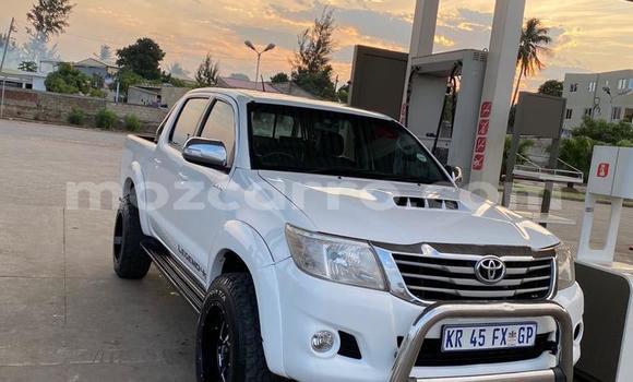 Buy Used Toyota Hilux White Car in Maputo in Maputo Buy Used Toyota Hilux White Car in Maputo in Maputo