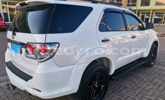 Comprar Usado Toyota Fortuner Branco Carro em Maputo em Maputo Comprar Usado Toyota Fortuner Branco Carro em Maputo em Maputo