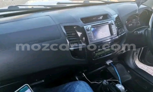 Comprar Usado Toyota Fortuner Branco Carro em Maputo em Maputo Comprar Usado Toyota Fortuner Branco Carro em Maputo em Maputo