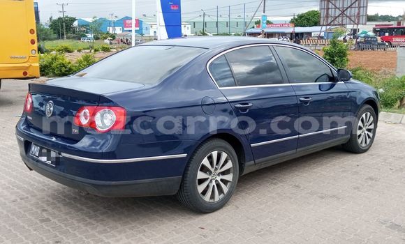 Buy Used Volkswagen Passat Blue Car in Maputo in Maputo Buy Used Volkswagen Passat Blue Car in Maputo in Maputo