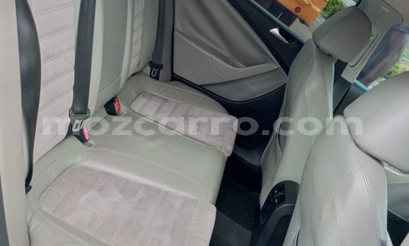 Buy Used Volkswagen Passat Blue Car in Maputo in Maputo Buy Used Volkswagen Passat Blue Car in Maputo in Maputo