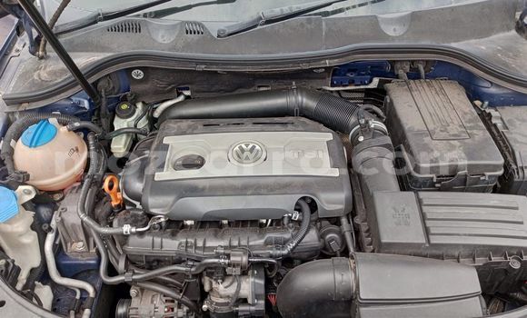 Buy Used Volkswagen Passat Blue Car in Maputo in Maputo Buy Used Volkswagen Passat Blue Car in Maputo in Maputo