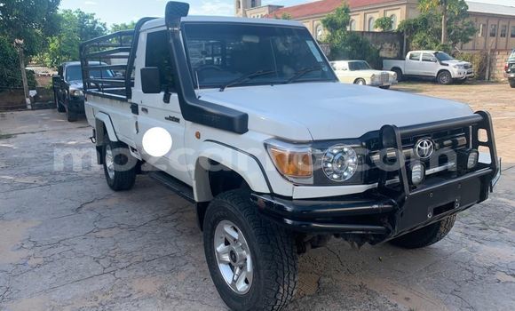Tenga Tsaru Toyota Land Cruiser Chena Mota in Maputo in Maputo