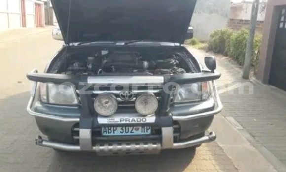 Nunua Ilio tumika Toyota Land Cruiser Prado Bluu Gari ndani ya Maputo nchini Maputo Nunua Ilio tumika Toyota Land Cruiser Prado Bluu Gari ndani ya Maputo nchini Maputo