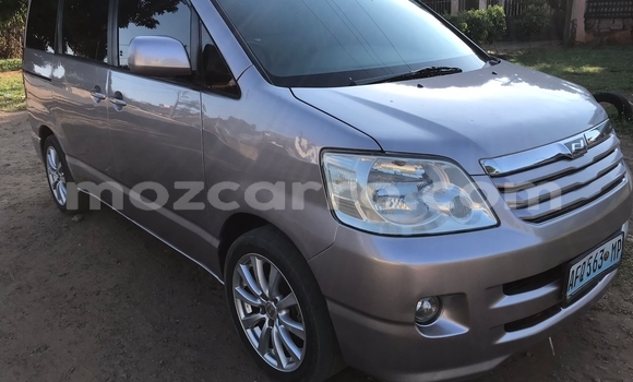 Nunua Ilio tumika Toyota Noah Fedha Gari ndani ya Maputo nchini Maputo Nunua Ilio tumika Toyota Noah Fedha Gari ndani ya Maputo nchini Maputo