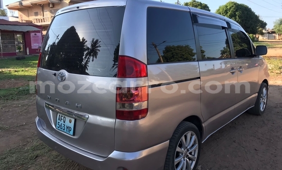 Nunua Ilio tumika Toyota Noah Fedha Gari ndani ya Maputo nchini Maputo Nunua Ilio tumika Toyota Noah Fedha Gari ndani ya Maputo nchini Maputo