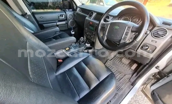 Buy Used Land Rover Discovery Beige Car in Maputo in Maputo Buy Used Land Rover Discovery Beige Car in Maputo in Maputo