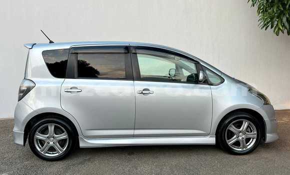 Nunua Ilio tumika Toyota Ractis Fedha Gari ndani ya Maputo nchini Maputo Nunua Ilio tumika Toyota Ractis Fedha Gari ndani ya Maputo nchini Maputo