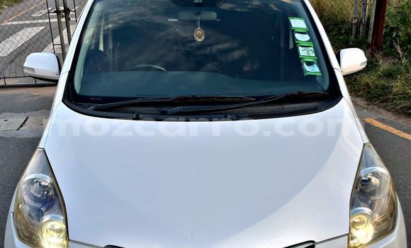 Buy Used Toyota Ractis White Car in Maputo in Maputo Buy Used Toyota Ractis White Car in Maputo in Maputo