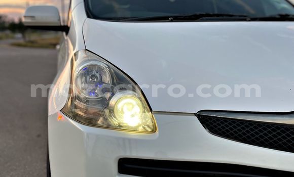 Buy Used Toyota Ractis White Car in Maputo in Maputo Buy Used Toyota Ractis White Car in Maputo in Maputo