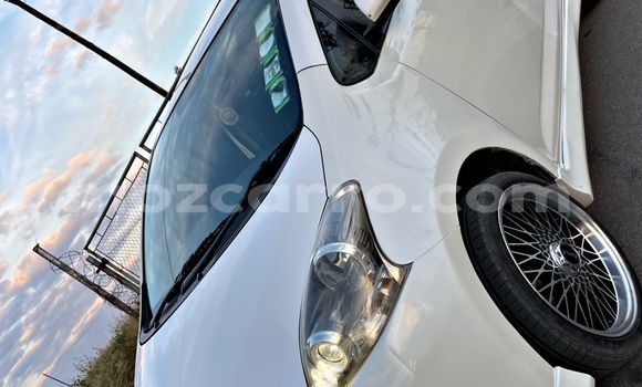 Buy Used Toyota Ractis White Car in Maputo in Maputo Buy Used Toyota Ractis White Car in Maputo in Maputo