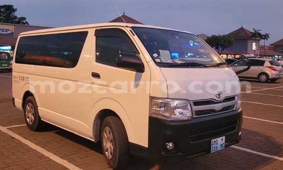 Tenga Tsaru Toyota Hiace Chena Mota in Maputo in Maputo Tenga Tsaru Toyota Hiace Chena Mota in Maputo in Maputo