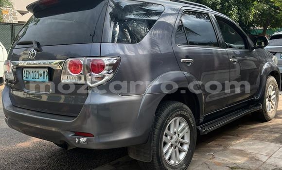 Nunua Ilio tumika Toyota Fortuner Nyingine Gari ndani ya Maputo nchini Maputo Nunua Ilio tumika Toyota Fortuner Nyingine Gari ndani ya Maputo nchini Maputo
