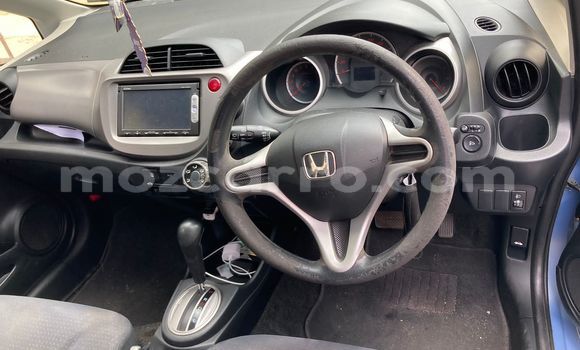 Nunua Ilio tumika Honda Fit Bluu Gari ndani ya Maputo nchini Maputo Nunua Ilio tumika Honda Fit Bluu Gari ndani ya Maputo nchini Maputo