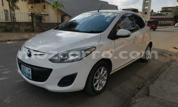 Nunua Ilio tumika Mazda Demio Nyeupe Gari ndani ya Maputo nchini Maputo Nunua Ilio tumika Mazda Demio Nyeupe Gari ndani ya Maputo nchini Maputo
