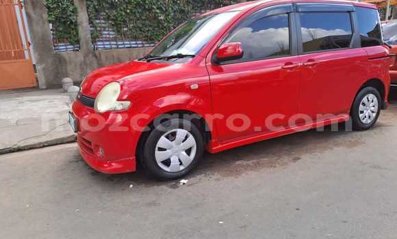Buy Used Toyota Sienta Red Car in Maputo in Maputo Buy Used Toyota Sienta Red Car in Maputo in Maputo