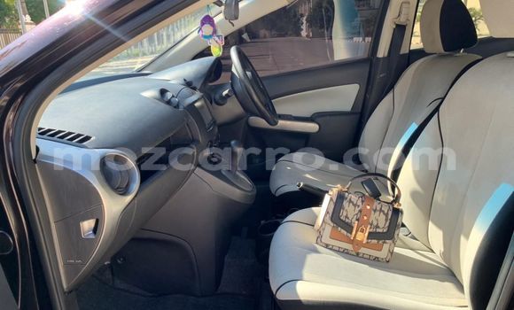 Comprar Usado Mazda Demio Vermelho Carro em Maputo em Maputo Comprar Usado Mazda Demio Vermelho Carro em Maputo em Maputo