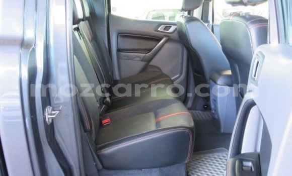 Tenga Tsaru Isuzu KB Bhurawuni Mota in Dondo in Sofala Tenga Tsaru Isuzu KB Bhurawuni Mota in Dondo in Sofala