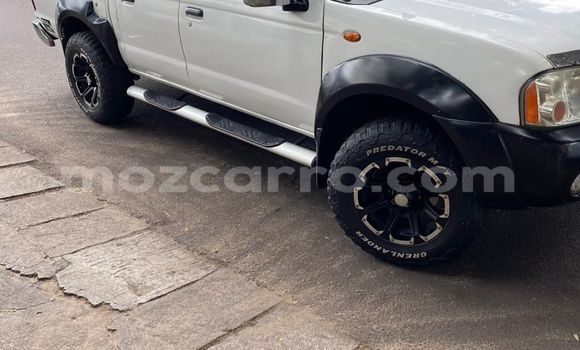 Nunua Ilio tumika Nissan Hardbody Nyeupe Gari ndani ya Maputo nchini Maputo Nunua Ilio tumika Nissan Hardbody Nyeupe Gari ndani ya Maputo nchini Maputo