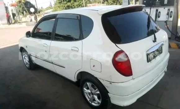 Nunua Ilio tumika Toyota Duet Nyeupe Gari ndani ya Maputo nchini Maputo Nunua Ilio tumika Toyota Duet Nyeupe Gari ndani ya Maputo nchini Maputo