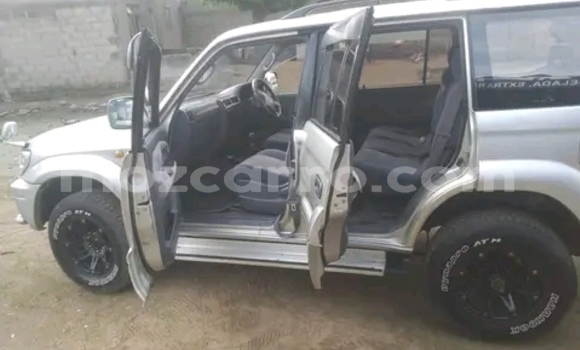 Nunua Ilio tumika Toyota Land Cruiser Prado Nyingine Gari ndani ya Maputo nchini Maputo Nunua Ilio tumika Toyota Land Cruiser Prado Nyingine Gari ndani ya Maputo nchini Maputo