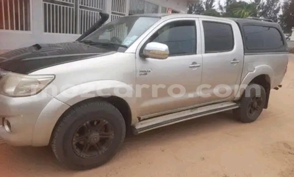 Nunua Ilio tumika Toyota Hilux Nyingine Gari ndani ya Maputo nchini Maputo Nunua Ilio tumika Toyota Hilux Nyingine Gari ndani ya Maputo nchini Maputo