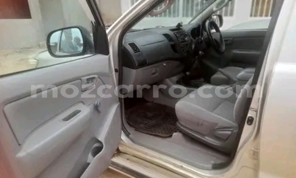 Nunua Ilio tumika Toyota Hilux Nyingine Gari ndani ya Maputo nchini Maputo Nunua Ilio tumika Toyota Hilux Nyingine Gari ndani ya Maputo nchini Maputo
