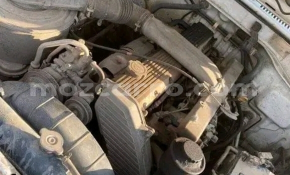 Nunua Ilio tumika Toyota Land Cruiser Nyeupe Gari ndani ya Maputo nchini Maputo Nunua Ilio tumika Toyota Land Cruiser Nyeupe Gari ndani ya Maputo nchini Maputo