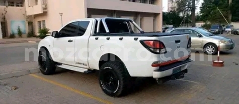 Big with watermark mazda bt 50 maputo maputo 15294