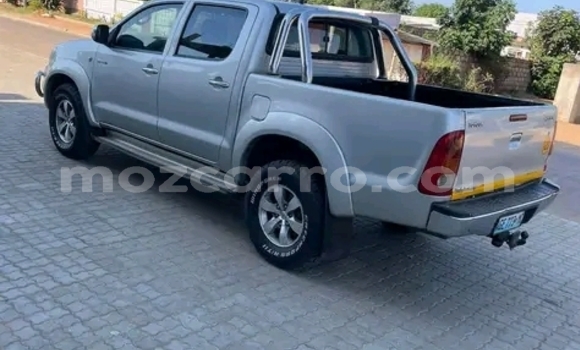 Nunua Ilio tumika Toyota Hilux Nyingine Gari ndani ya Maputo nchini Maputo Nunua Ilio tumika Toyota Hilux Nyingine Gari ndani ya Maputo nchini Maputo