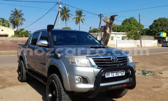Buy Used Toyota Hilux Silver Car in Maputo in Maputo