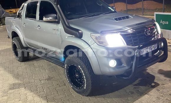 Nunua Ilio tumika Toyota Hilux Fedha Gari ndani ya Maputo nchini Maputo Nunua Ilio tumika Toyota Hilux Fedha Gari ndani ya Maputo nchini Maputo