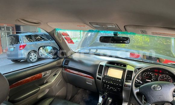 Nunua Ilio tumika Toyota Land Cruiser Prado Fedha Gari ndani ya Maputo nchini Maputo Nunua Ilio tumika Toyota Land Cruiser Prado Fedha Gari ndani ya Maputo nchini Maputo