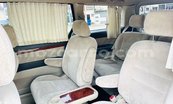 Nunua Ilio tumika Toyota Alphard Brown Gari ndani ya Maputo nchini Maputo Nunua Ilio tumika Toyota Alphard Brown Gari ndani ya Maputo nchini Maputo