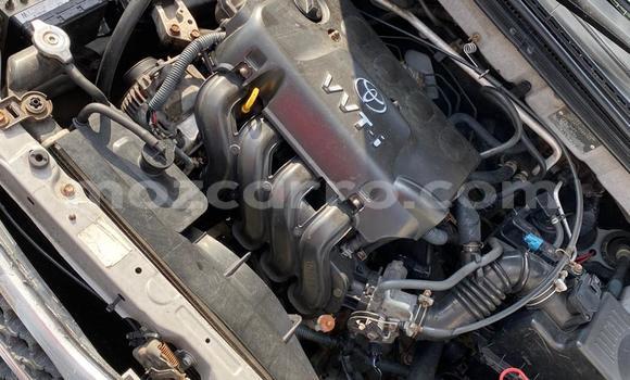 Nunua Ilio tumika Toyota Corolla Fedha Gari ndani ya Maputo nchini Maputo Nunua Ilio tumika Toyota Corolla Fedha Gari ndani ya Maputo nchini Maputo